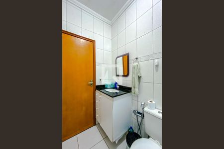 Casa à venda com 255m², 4 quartos e 6 vagasBanheiro da Suíte