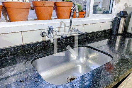 Casa à venda com 255m², 4 quartos e 6 vagasCozinha