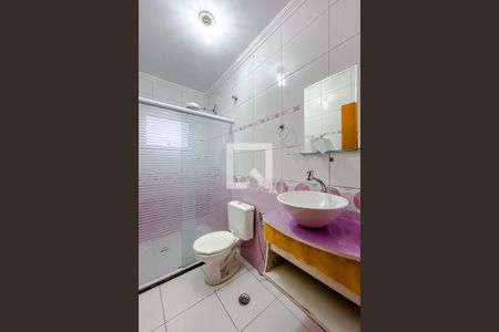 Casa à venda com 255m², 4 quartos e 6 vagasBanheiro da Suíte