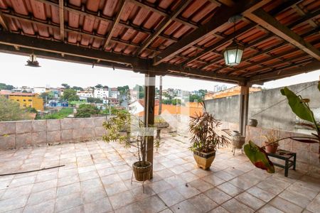 Casa à venda com 185m², 2 quartos e 6 vagasSacada