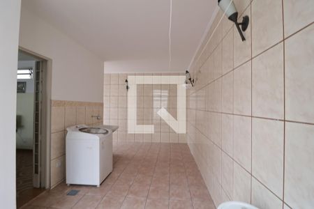 Casa à venda com 177m², 3 quartos e 1 vagaLavanderia