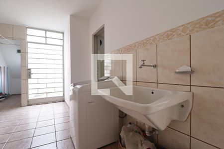 Casa à venda com 177m², 3 quartos e 1 vagaLavanderia