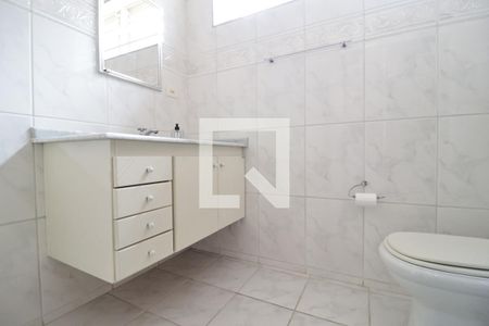 Casa à venda com 177m², 3 quartos e 1 vagaBanheiro