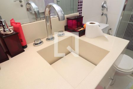 Apartamento para alugar com 170m², 3 quartos e 3 vagasBanheiro da Suíte 2