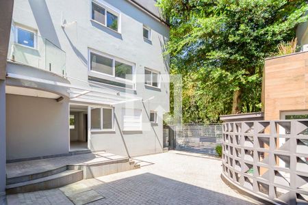 Casa de condomínio à venda com 549m², 4 quartos e 3 vagasEntrada