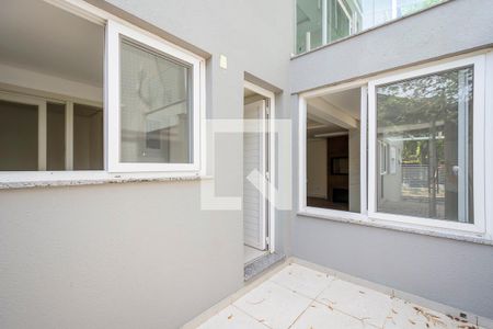 Casa de condomínio à venda com 549m², 4 quartos e 3 vagasQuintal