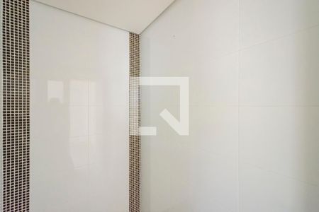 Casa de condomínio à venda com 549m², 4 quartos e 3 vagasBanheiro de serviço