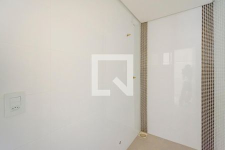 Casa de condomínio à venda com 549m², 4 quartos e 3 vagasBanheiro de serviço