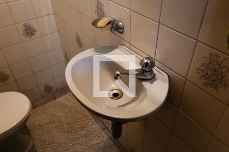 Casa à venda com 308m², 3 quartos e 4 vagas Casa à venda com 308m², 3 quartos e 4 vagasBanheiro