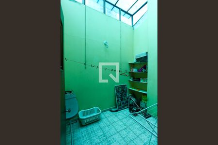 Casa à venda com 308m², 3 quartos e 4 vagas Casa à venda com 308m², 3 quartos e 4 vagassapateira