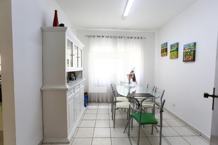 Casa à venda com 308m², 3 quartos e 4 vagas Casa à venda com 308m², 3 quartos e 4 vagascopa
