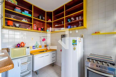 Apartamento à venda com 90m², 2 quartos e sem vaga Apartamento à venda com 90m², 2 quartos e sem vagaCozinha