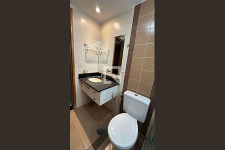 Apartamento para alugar com 117m², 3 quartos e 2 vagas Apartamento para alugar com 117m², 3 quartos e 2 vagasBanheiro