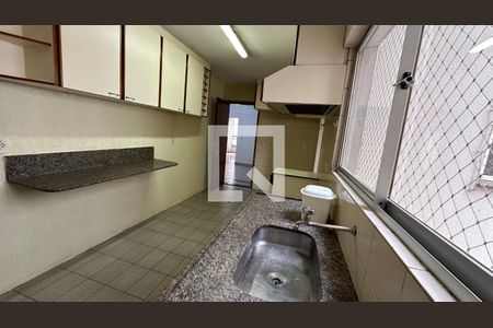 Apartamento para alugar com 117m², 3 quartos e 2 vagas Apartamento para alugar com 117m², 3 quartos e 2 vagasCozinha