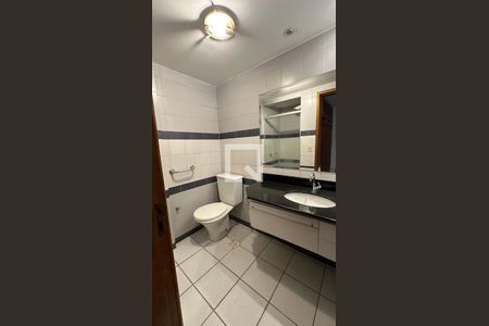 Apartamento para alugar com 117m², 3 quartos e 2 vagas Apartamento para alugar com 117m², 3 quartos e 2 vagasBanheiro