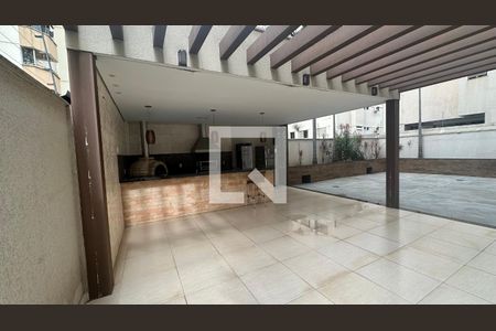 Apartamento para alugar com 117m², 3 quartos e 2 vagas Apartamento para alugar com 117m², 3 quartos e 2 vagasÁrea comum - Churrasqueira