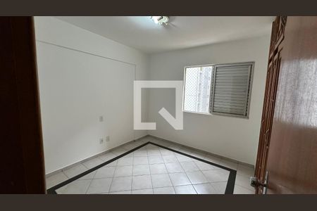 Apartamento para alugar com 117m², 3 quartos e 2 vagas Apartamento para alugar com 117m², 3 quartos e 2 vagasQuarto