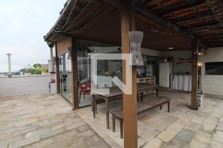 Apartamento à venda com 190m², 3 quartos e 2 vagas Apartamento à venda com 190m², 3 quartos e 2 vagasTerraço