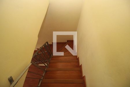 Casa à venda com 212m², 4 quartos e 4 vagasescada