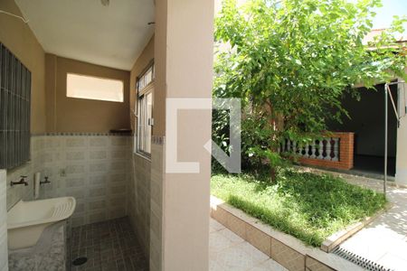 Casa à venda com 212m², 4 quartos e 4 vagasÁrea de Serviço