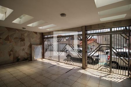 Casa à venda com 212m², 4 quartos e 4 vagasGaragem