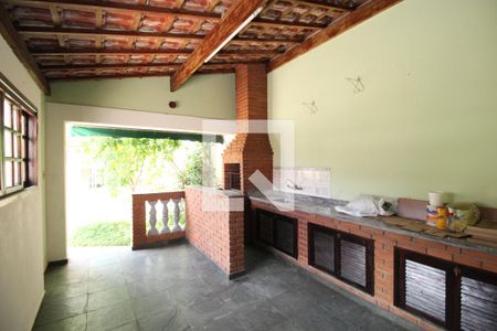 Casa à venda com 212m², 4 quartos e 4 vagasChurrasqueira