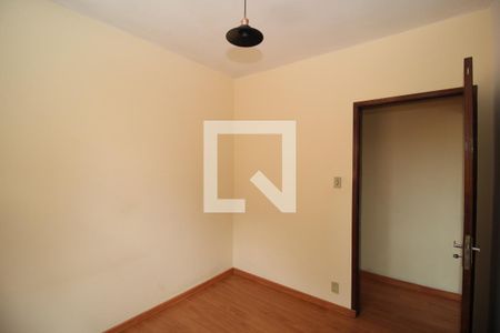 Casa à venda com 212m², 4 quartos e 4 vagasQuarto 2 