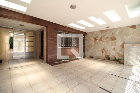 Casa à venda com 212m², 4 quartos e 4 vagasGaragem