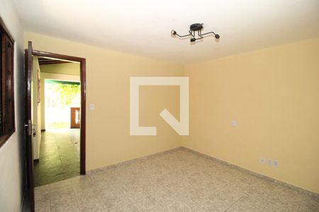 Casa à venda com 212m², 4 quartos e 4 vagasQuarto 4 - Suíte