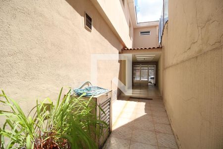 Casa à venda com 212m², 4 quartos e 4 vagasQuintal