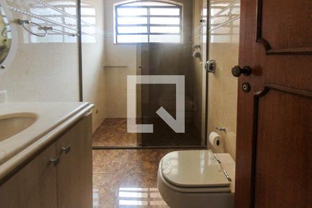 Casa à venda com 288m², 3 quartos e 3 vagas Casa à venda com 288m², 3 quartos e 3 vagasBanheiro