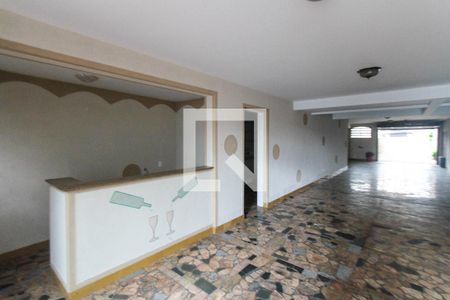 Casa à venda com 288m², 3 quartos e 3 vagas Casa à venda com 288m², 3 quartos e 3 vagasÁrea externa