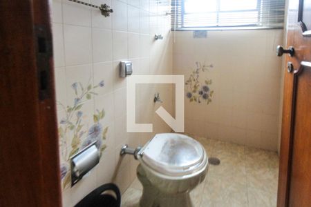 Casa à venda com 288m², 3 quartos e 3 vagas Casa à venda com 288m², 3 quartos e 3 vagasLavabo