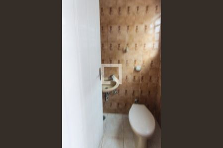 Casa à venda com 288m², 3 quartos e 3 vagas Casa à venda com 288m², 3 quartos e 3 vagasLavabo da Garagem