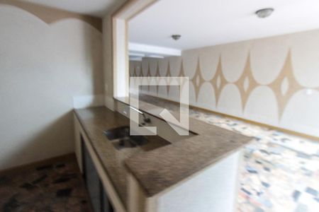 Casa à venda com 288m², 3 quartos e 3 vagas Casa à venda com 288m², 3 quartos e 3 vagasÁrea externa