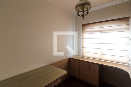 Casa à venda com 288m², 3 quartos e 3 vagas Casa à venda com 288m², 3 quartos e 3 vagasEscritório