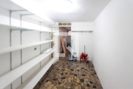 Casa à venda com 288m², 3 quartos e 3 vagas Casa à venda com 288m², 3 quartos e 3 vagasDeposito 02
