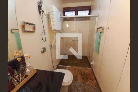 Casa à venda com 381m², 3 quartos e 6 vagas Casa à venda com 381m², 3 quartos e 6 vagasAcademia