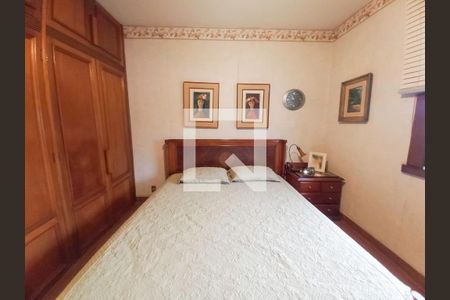 Casa à venda com 381m², 3 quartos e 6 vagas Casa à venda com 381m², 3 quartos e 6 vagasquarto