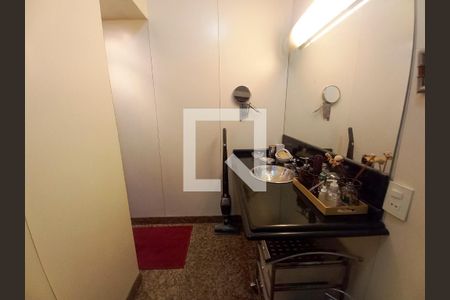 Casa à venda com 381m², 3 quartos e 6 vagas Casa à venda com 381m², 3 quartos e 6 vagasAcademia