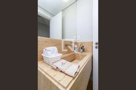 Apartamento à venda com 236m², 3 quartos e 3 vagas Apartamento à venda com 236m², 3 quartos e 3 vagasLavabo