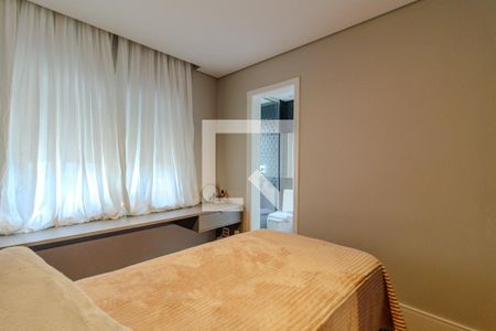 Apartamento para alugar com 169m², 3 quartos e 4 vagas Apartamento para alugar com 169m², 3 quartos e 4 vagasSuíte 2