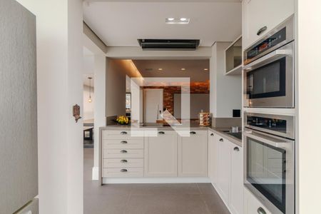 Apartamento para alugar com 169m², 3 quartos e 4 vagas Apartamento para alugar com 169m², 3 quartos e 4 vagasCozinha