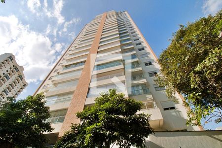 Apartamento para alugar com 169m², 3 quartos e 4 vagas Apartamento para alugar com 169m², 3 quartos e 4 vagasFachada