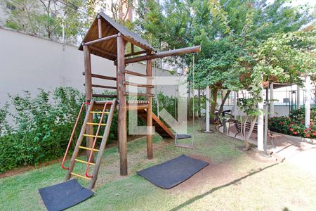 Apartamento para alugar com 169m², 3 quartos e 4 vagas Apartamento para alugar com 169m², 3 quartos e 4 vagasÁrea comum - Playground