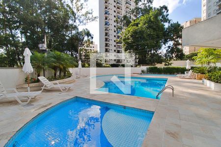 Apartamento para alugar com 169m², 3 quartos e 4 vagas Apartamento para alugar com 169m², 3 quartos e 4 vagasÁrea comum - Piscina