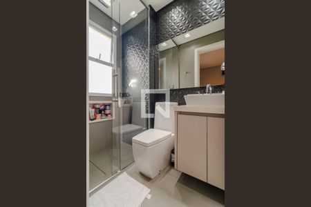 Apartamento para alugar com 169m², 3 quartos e 4 vagas Apartamento para alugar com 169m², 3 quartos e 4 vagasBanheiro da Suíte 2