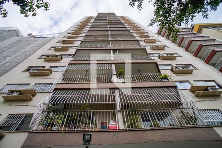 Apartamento à venda com 80m², 2 quartos e 1 vagaFachada