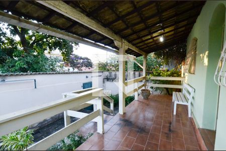 Casa à venda com 246m², 6 quartos e 4 vagas Casa à venda com 246m², 6 quartos e 4 vagasVaranda 3