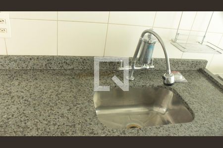 Apartamento para alugar com 51m², 2 quartos e 2 vagasDetalhe da cozinha